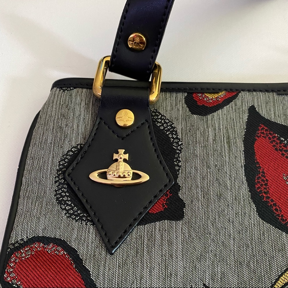Vivienne Westwood Heart and Logo Crossbody Bag - Picture 3 of 10